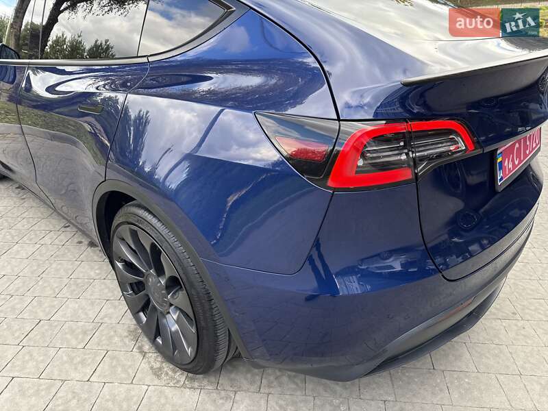 Позашляховик / Кросовер Tesla Model Y 2021 в Львові