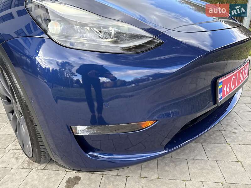 Позашляховик / Кросовер Tesla Model Y 2021 в Львові