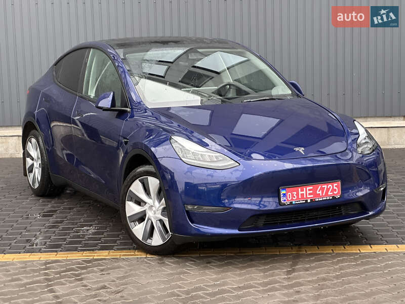 Внедорожник / Кроссовер Tesla Model Y 2023 в Киеве