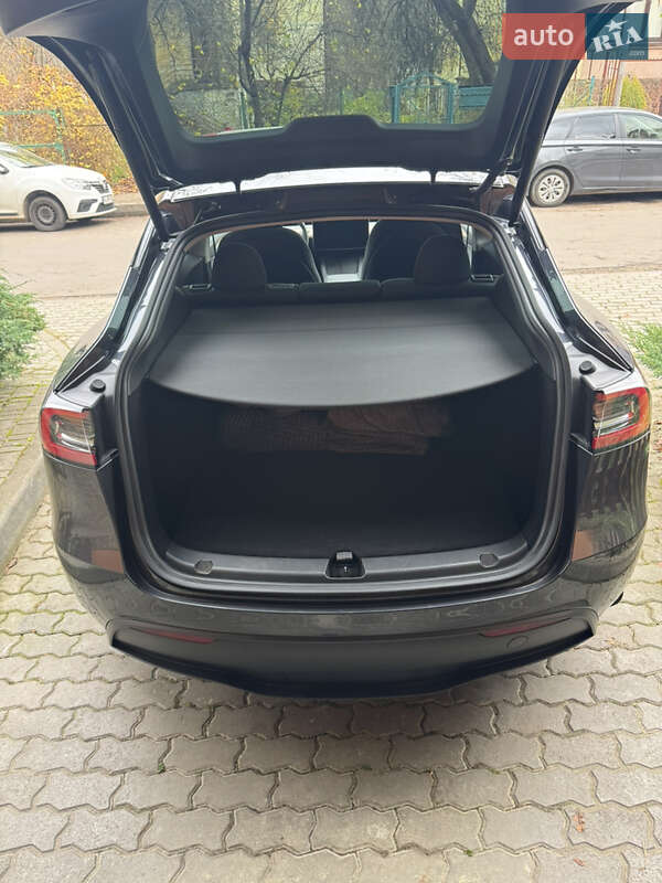 Внедорожник / Кроссовер Tesla Model Y 2024 в Львове