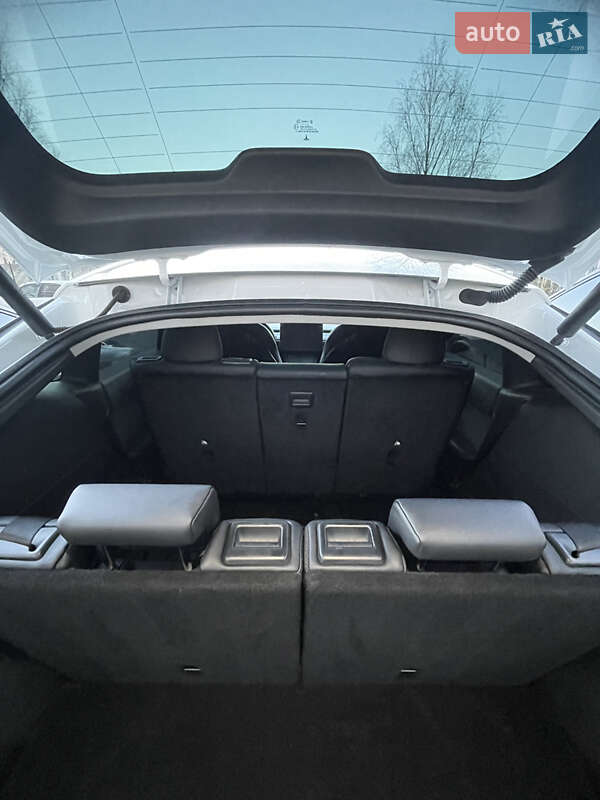 Внедорожник / Кроссовер Tesla Model Y 2022 в Луцке