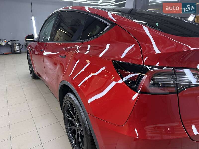 Внедорожник / Кроссовер Tesla Model Y 2022 в Киеве