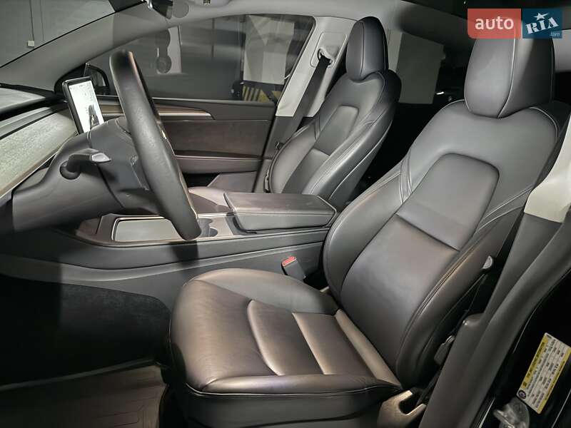 Внедорожник / Кроссовер Tesla Model Y 2023 в Днепре