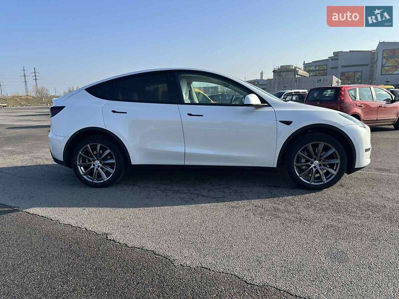 Внедорожник / Кроссовер Tesla Model Y 2022 в Днепре фото 5 Внедорожник / Кроссовер Tesla Model Y 2022 в Днепре