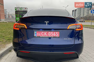 Внедорожник / Кроссовер Tesla Model Y 2023 в Львове