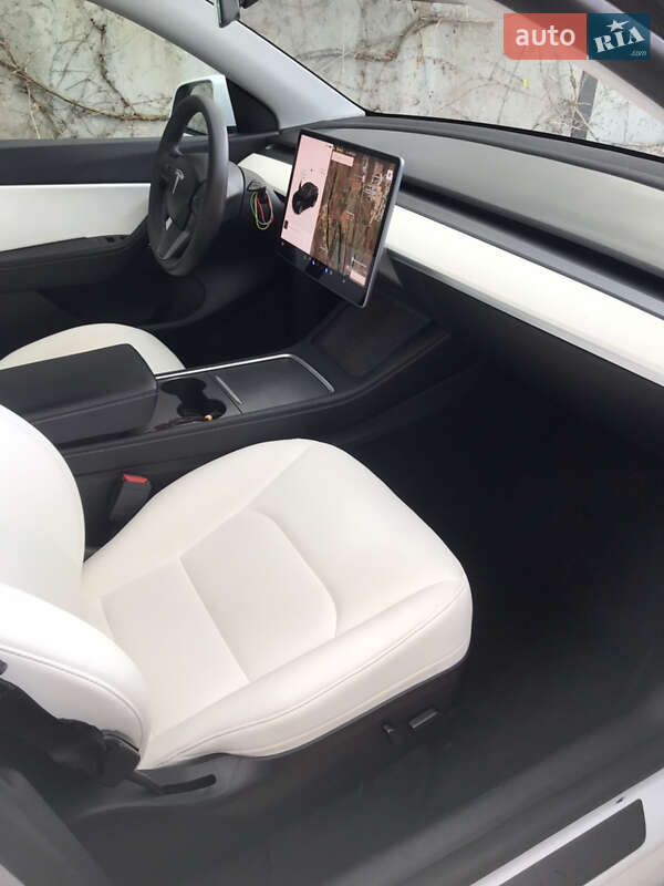 Позашляховик / Кросовер Tesla Model Y 2021 в Одесі