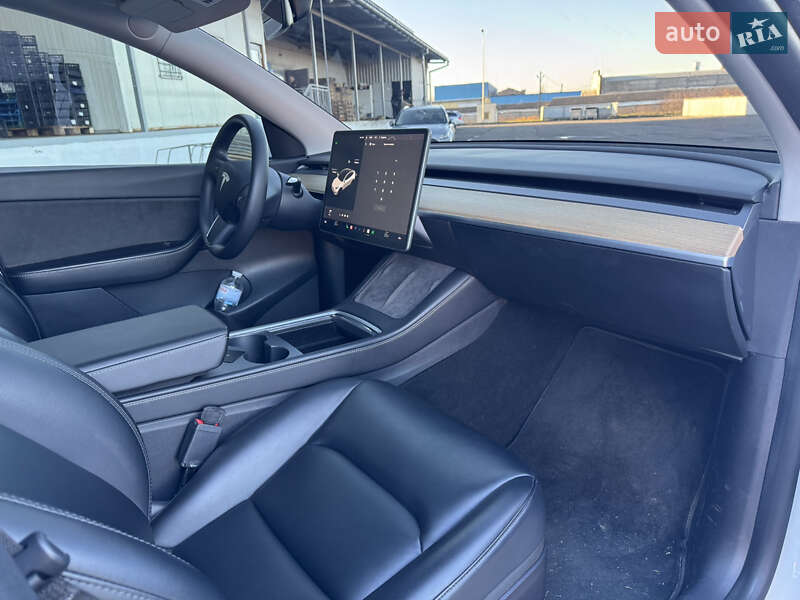 Внедорожник / Кроссовер Tesla Model Y 2021 в Мукачево фото 14 Внедорожник / Кроссовер Tesla Model Y 2021 в Мукачево