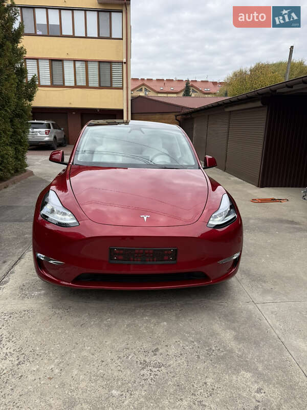 Позашляховик / Кросовер Tesla Model Y 2024 в Львові фото 3 Позашляховик / Кросовер Tesla Model Y 2024 в Львові