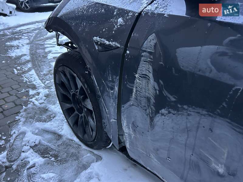 Внедорожник / Кроссовер Tesla Model Y 2023 в Львове