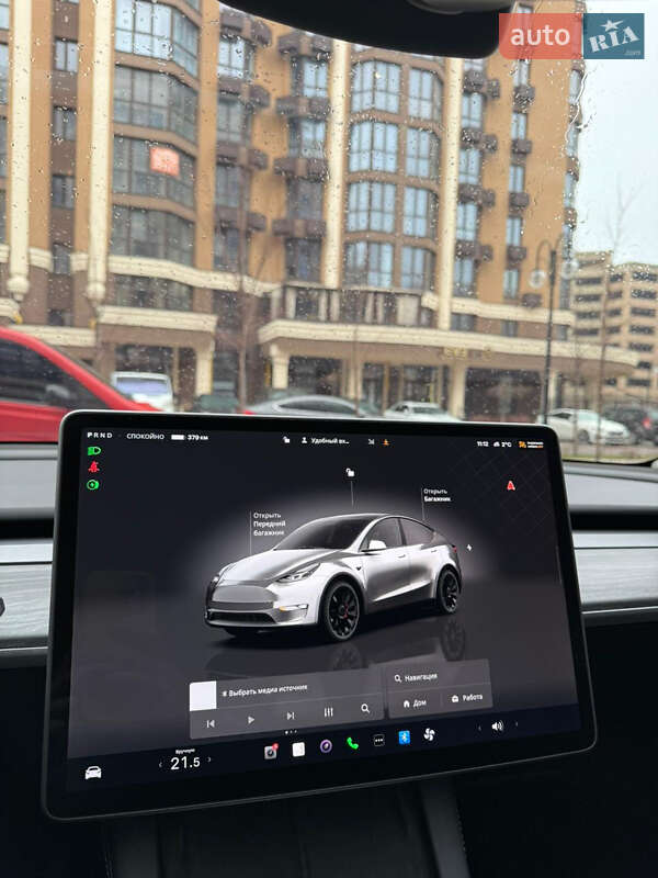 Внедорожник / Кроссовер Tesla Model Y 2024 в Киеве