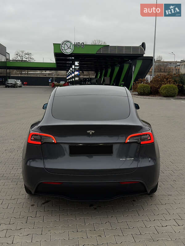 Внедорожник / Кроссовер Tesla Model Y 2022 в Киеве