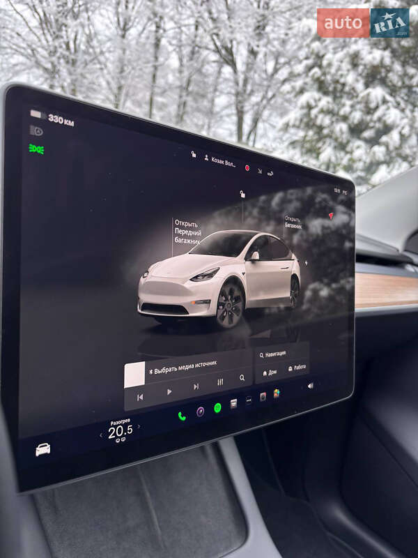 Позашляховик / Кросовер Tesla Model Y 2024 в Івано-Франківську