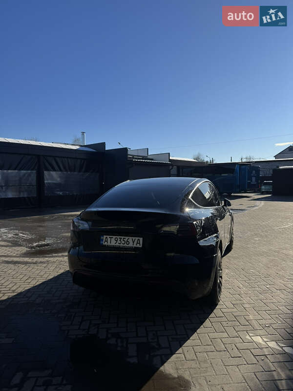 Позашляховик / Кросовер Tesla Model Y 2022 в Івано-Франківську