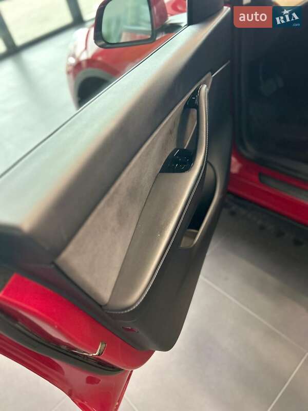 Внедорожник / Кроссовер Tesla Model Y 2020 в Тернополе