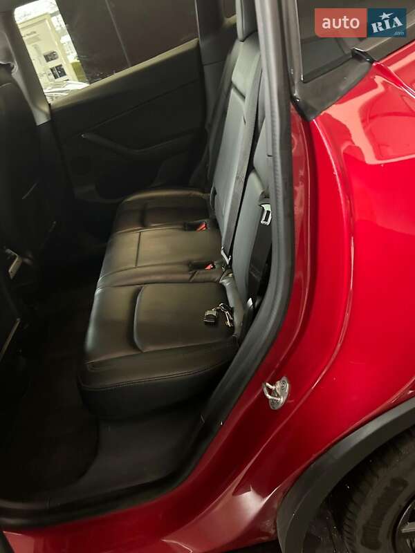 Внедорожник / Кроссовер Tesla Model Y 2020 в Тернополе