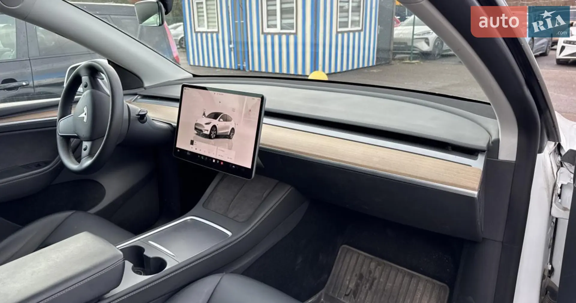 2022 Tesla Model Y - мініатюра 5