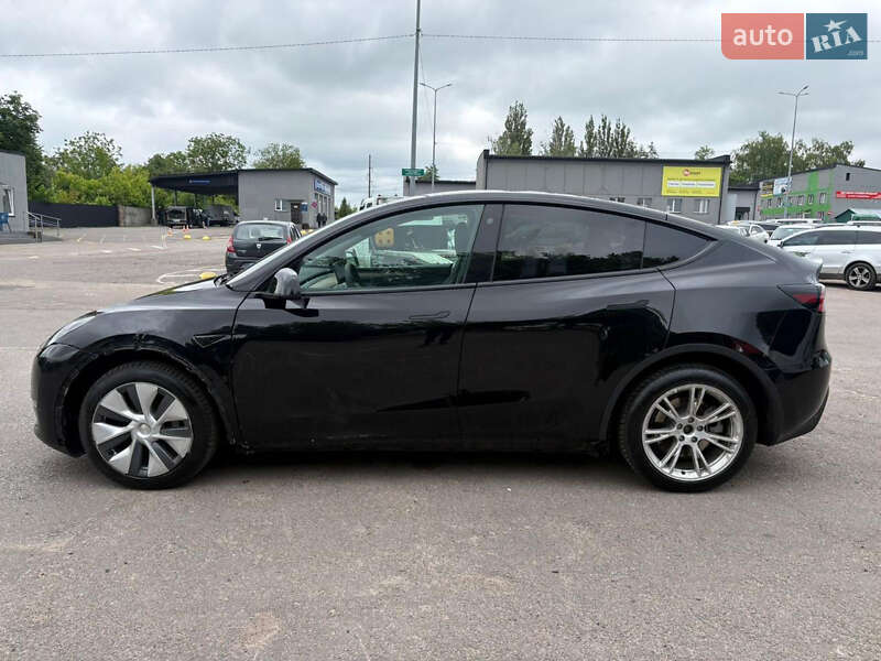 Внедорожник / Кроссовер Tesla Model Y 2023 в Ровно