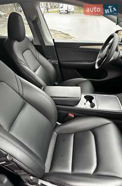 Позашляховик / Кросовер Tesla Model Y 2023 в Кременчуці