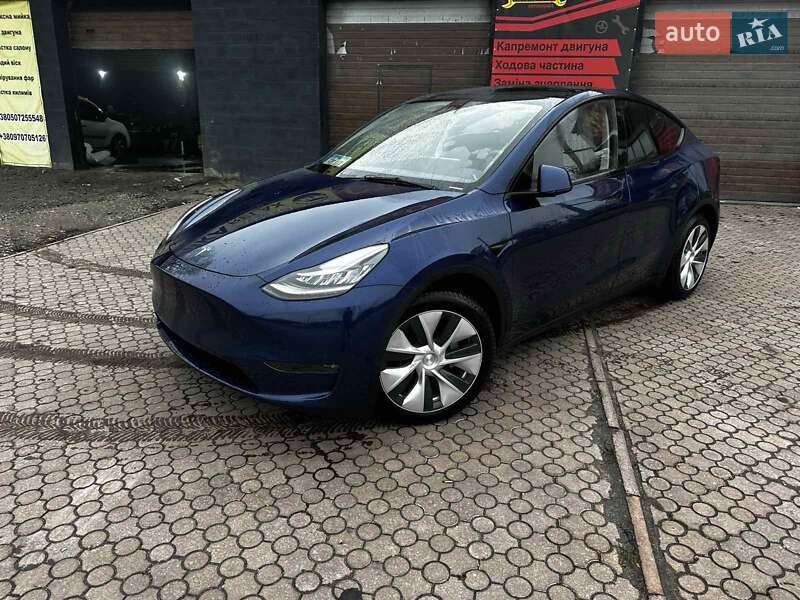 Внедорожник / Кроссовер Tesla Model Y 2023 в Кременчуге