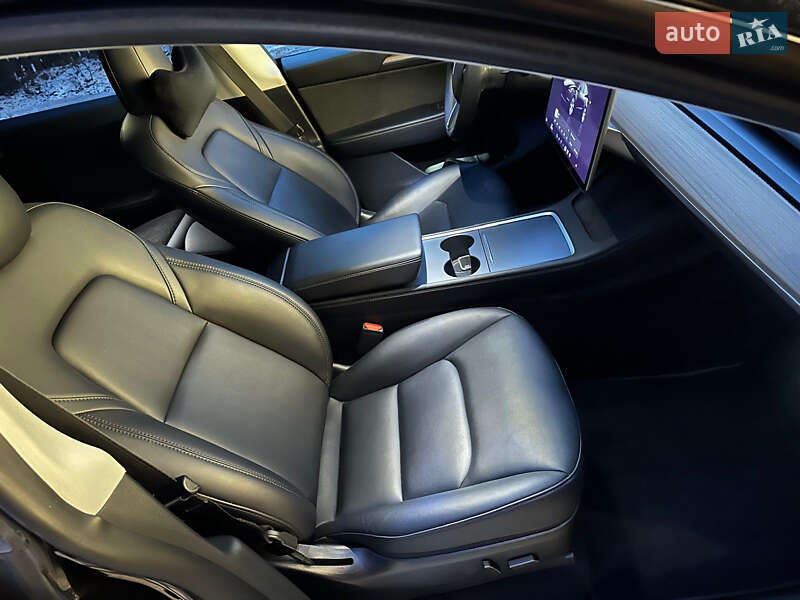 Внедорожник / Кроссовер Tesla Model Y 2022 в Луцке