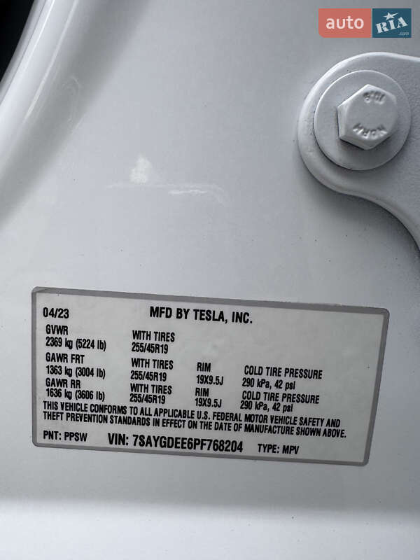 Внедорожник / Кроссовер Tesla Model Y 2023 в Киеве