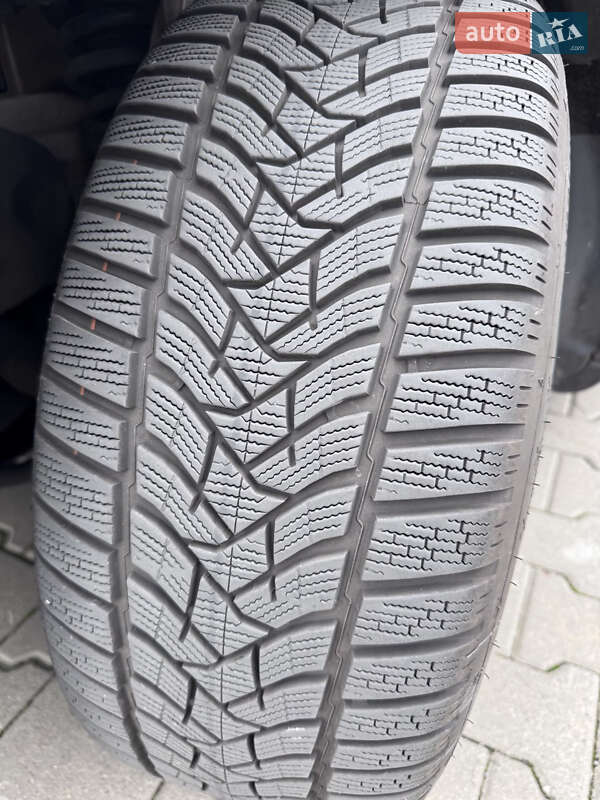 Внедорожник / Кроссовер Tesla Model Y 2023 в Киеве