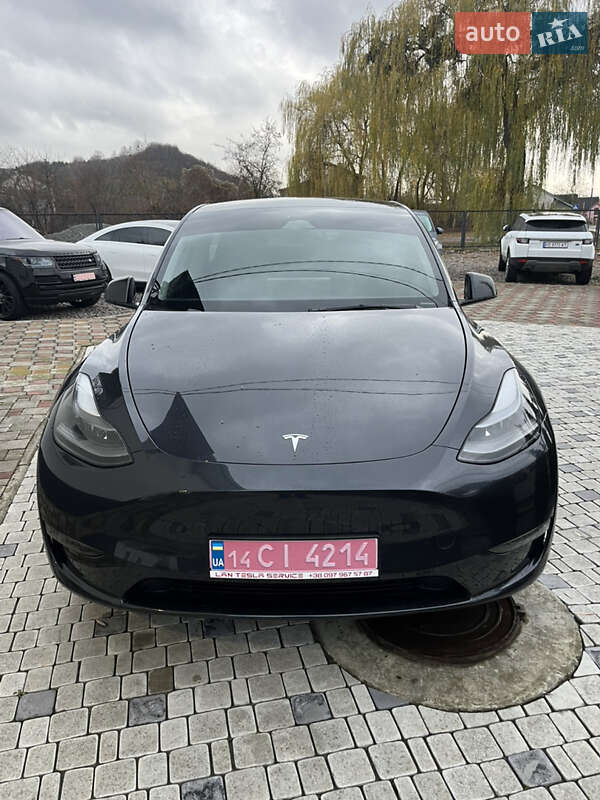 Внедорожник / Кроссовер Tesla Model Y 2024 в Львове