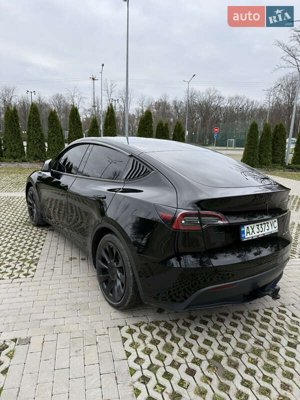 Позашляховик / Кросовер Tesla Model Y 2023 в Харкові