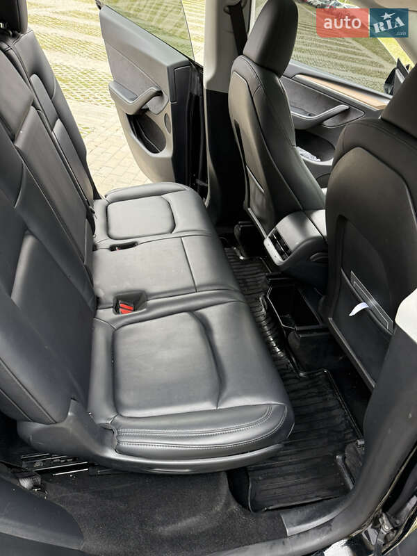 Позашляховик / Кросовер Tesla Model Y 2023 в Харкові