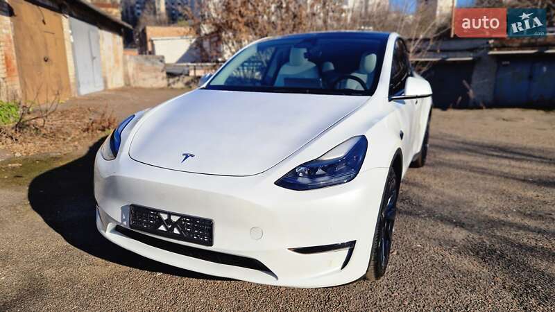 Позашляховик / Кросовер Tesla Model Y 2022 в Києві фото 5 Позашляховик / Кросовер Tesla Model Y 2022 в Києві