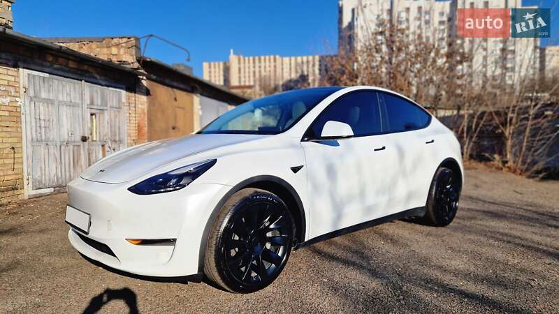 Позашляховик / Кросовер Tesla Model Y 2022 в Києві фото 33 Позашляховик / Кросовер Tesla Model Y 2022 в Києві