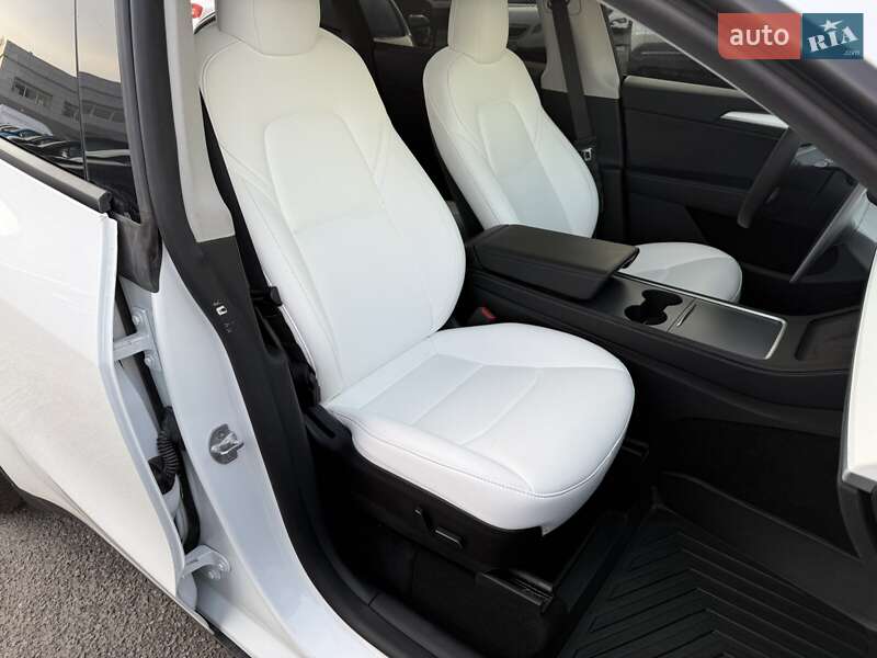 Позашляховик / Кросовер Tesla Model Y 2022 в Києві фото 35 Позашляховик / Кросовер Tesla Model Y 2022 в Києві
