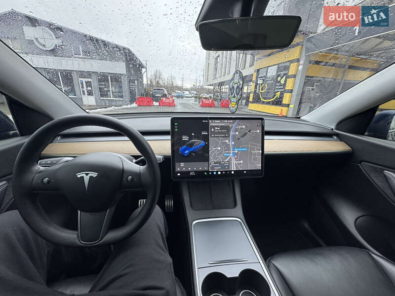 Внедорожник / Кроссовер Tesla Model Y 2021 в Львове