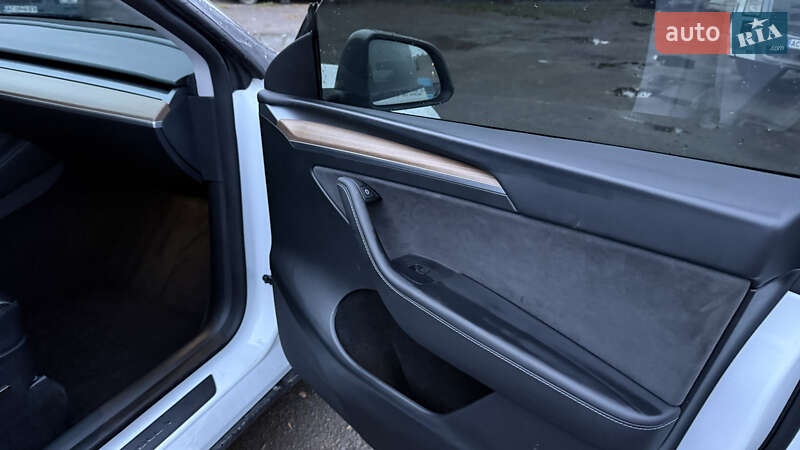 Внедорожник / Кроссовер Tesla Model Y 2024 в Луцке фото 23 Внедорожник / Кроссовер Tesla Model Y 2024 в Луцке