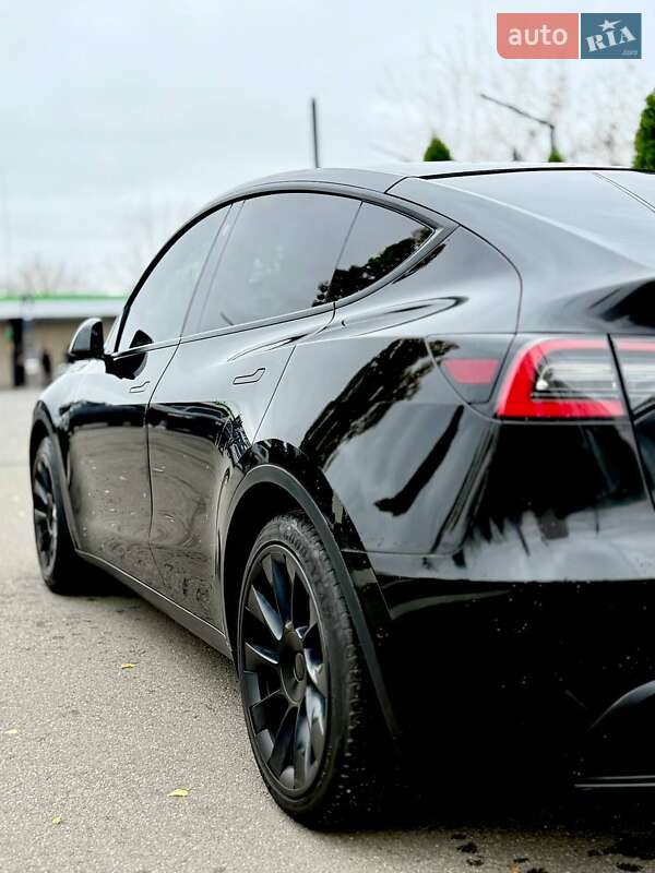 Позашляховик / Кросовер Tesla Model Y 2020 в Харкові