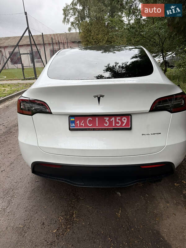 Позашляховик / Кросовер Tesla Model Y 2023 в Львові