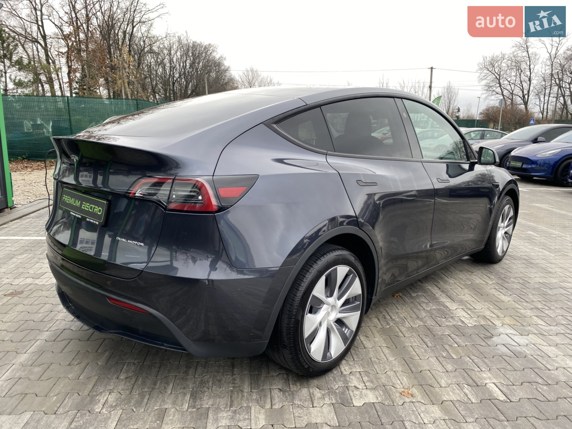 2024 Tesla Model Y - мініатюра 3