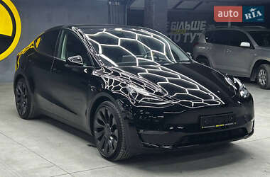 Внедорожник / Кроссовер Tesla Model Y 2023 в Черновцах