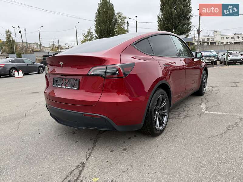 Позашляховик / Кросовер Tesla Model Y 2024 в Києві фото 9 Позашляховик / Кросовер Tesla Model Y 2024 в Києві