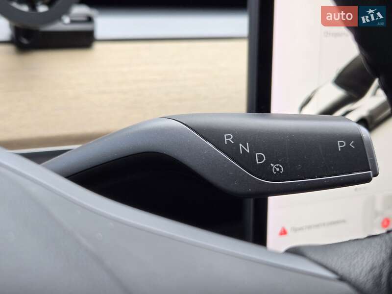 Внедорожник / Кроссовер Tesla Model Y 2022 в Киеве