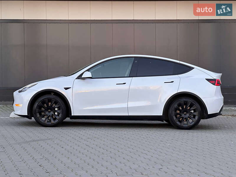 Внедорожник / Кроссовер Tesla Model Y 2022 в Киеве