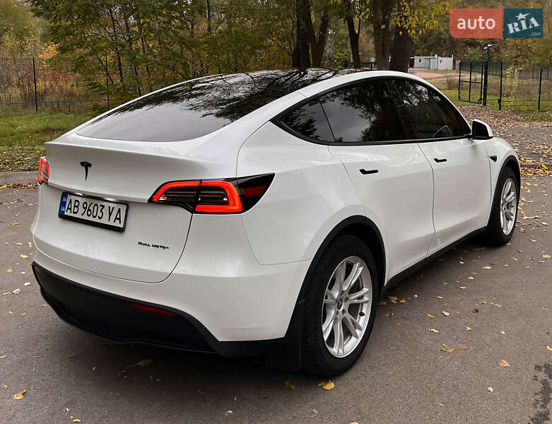 Внедорожник / Кроссовер Tesla Model Y 2023 в Киеве фото 4 Внедорожник / Кроссовер Tesla Model Y 2023 в Киеве