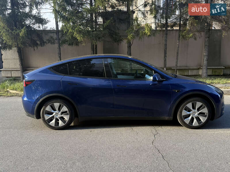 Позашляховик / Кросовер Tesla Model Y 2021 в Харкові фото 35 Позашляховик / Кросовер Tesla Model Y 2021 в Харкові