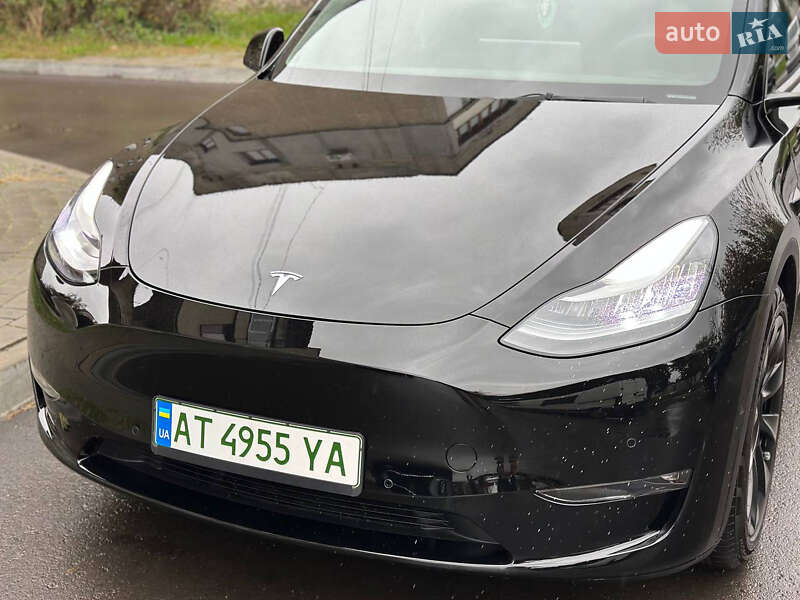 Позашляховик / Кросовер Tesla Model Y 2021 в Коломиї