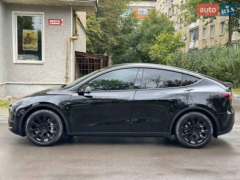 Позашляховик / Кросовер Tesla Model Y 2021 в Коломиї