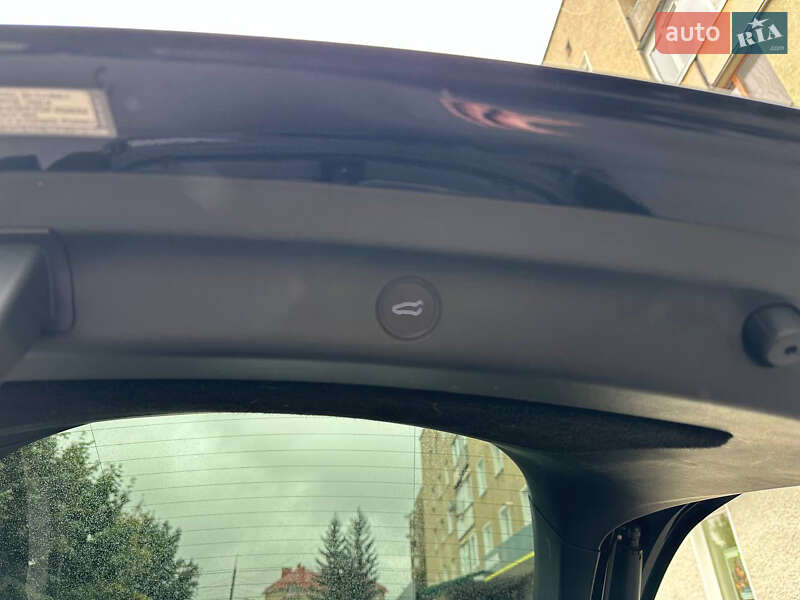 Позашляховик / Кросовер Tesla Model Y 2021 в Коломиї