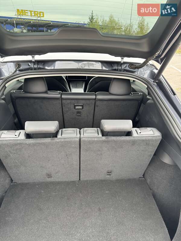 Позашляховик / Кросовер Tesla Model Y 2022 в Івано-Франківську