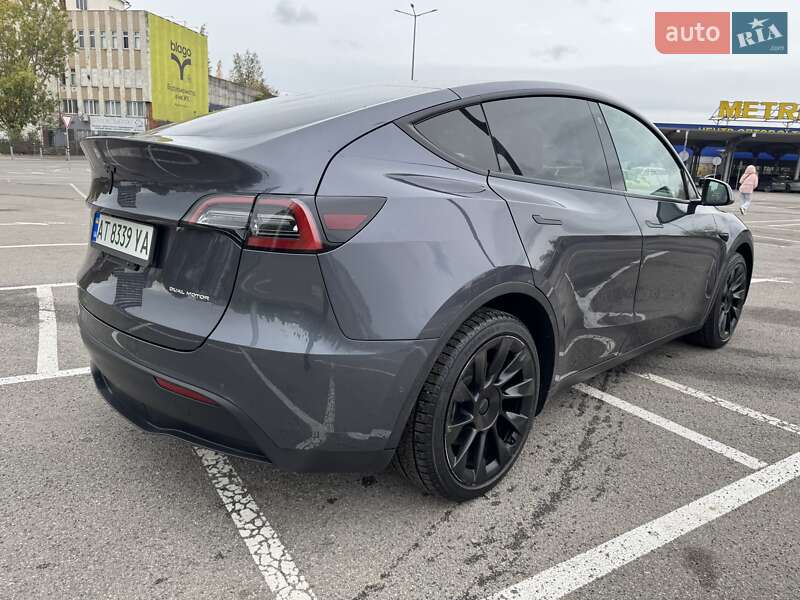 Позашляховик / Кросовер Tesla Model Y 2022 в Івано-Франківську
