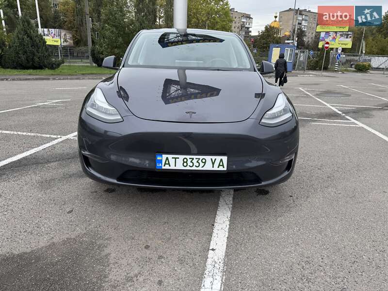 Позашляховик / Кросовер Tesla Model Y 2022 в Івано-Франківську