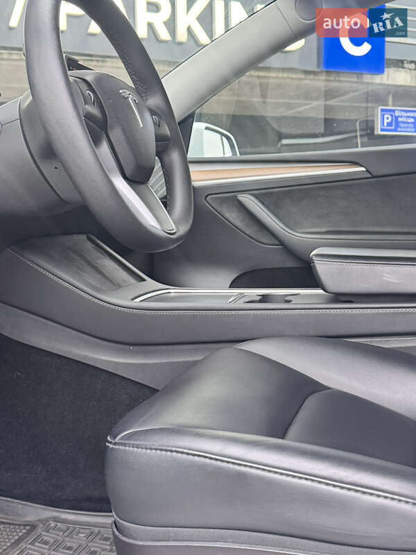 Внедорожник / Кроссовер Tesla Model Y 2023 в Киеве фото 5 Внедорожник / Кроссовер Tesla Model Y 2023 в Киеве